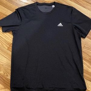 Like new men’s Adidas Climalite shirt